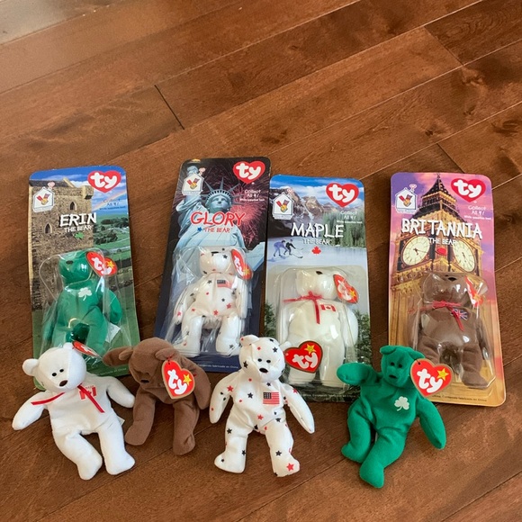 Lot of 90’s mini McDonald’s beanie bears; 4 are in original packaging. - Picture 1 of 10